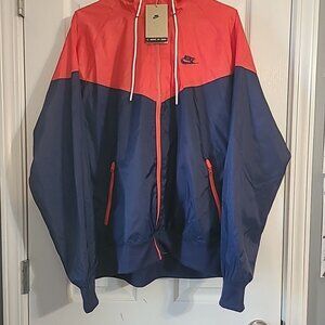 Nike Sportswear Men's Size Medium Red Navy Windrunner Hooded Jacket DA0001-410